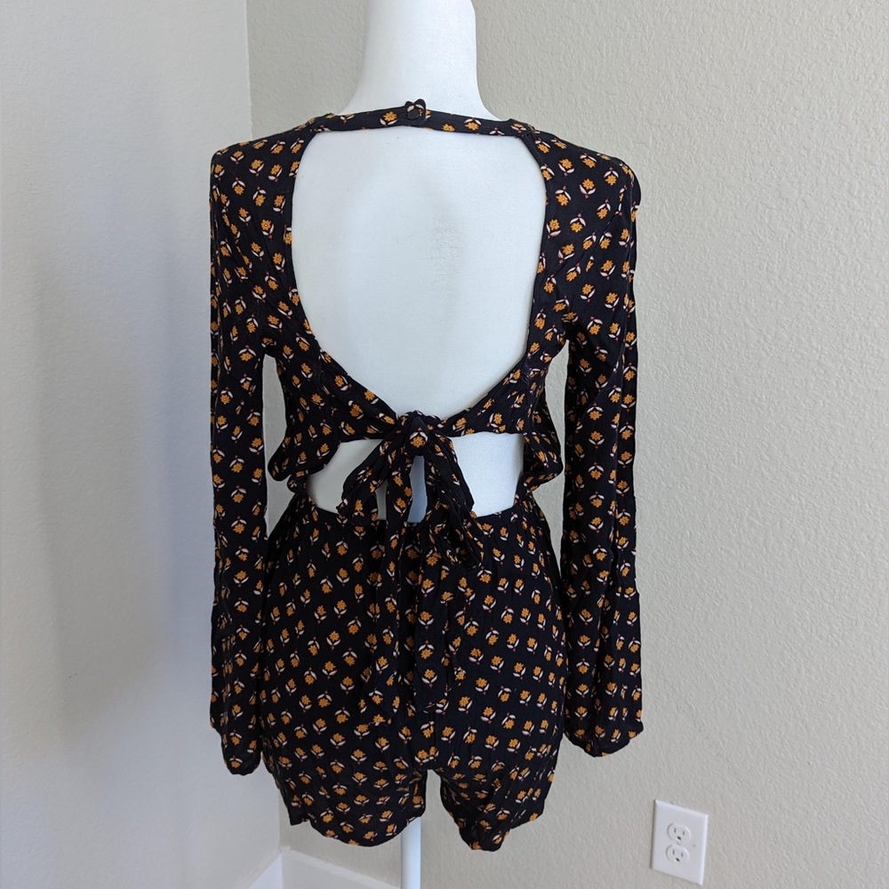 Fall Long-Sleeve Open Back Romper, Size S